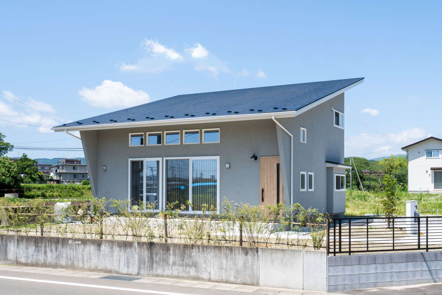 【完成住宅見学会】未来基準の省エネ住宅！大屋根の家 / 太白区茂庭